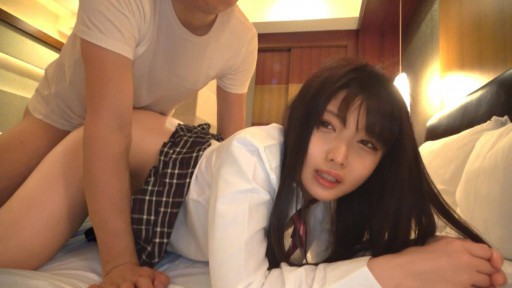345SIMM-770 Bertemu dengan gadis cantik yang tidak dapat disentuh oleh siapa pun di kelas Anda dengan kekuatan aplikasi!