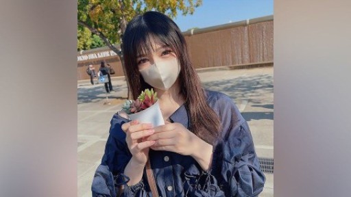 FC2PPV-4073266 Seorang pekerja perawatan menatapku dengan matanya yang imut dan cantik dan merayuku... Dia terus menerus berejakulasi ke dalam v4ginanya di tubuh cabulnya, yang memerah setelah bermain satu sama lain!