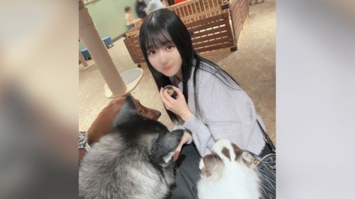 FC2PPV-4315777 Sepulang sekolah, seorang profesional berusia 21 tahun yang tak berdaya mengisi mulutnya dengan alat kelamin pria yang bengkak ◯ Berejakulasi di mulut dan keluar mentah-mentah!