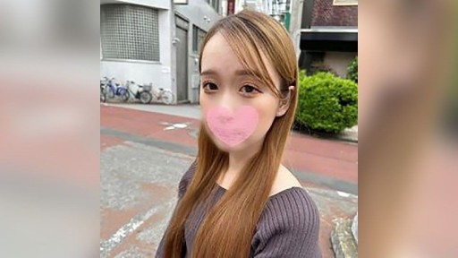 FC2PPV-4427091 Hatachi no Gakusei Yuuna-chan. Dia terlihat seperti pria keren, tapi sebenarnya dia pemalu dan memiliki kepekaan yang tinggi. Seorang amatir setingkat ini mungkin tidak akan pernah keluar lagi, jadi aku masuk ke dalam dirinya untuk berjaga-jaga.