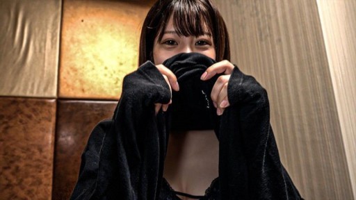 FC2PPV-4426350 Sebuah video grafis gonzo yang memperlihatkan seorang wanita muda yang anggun dan rapi dipermainkan sebanyak yang dia inginkan oleh seorang pria pelacur di balik pintu tertutup.